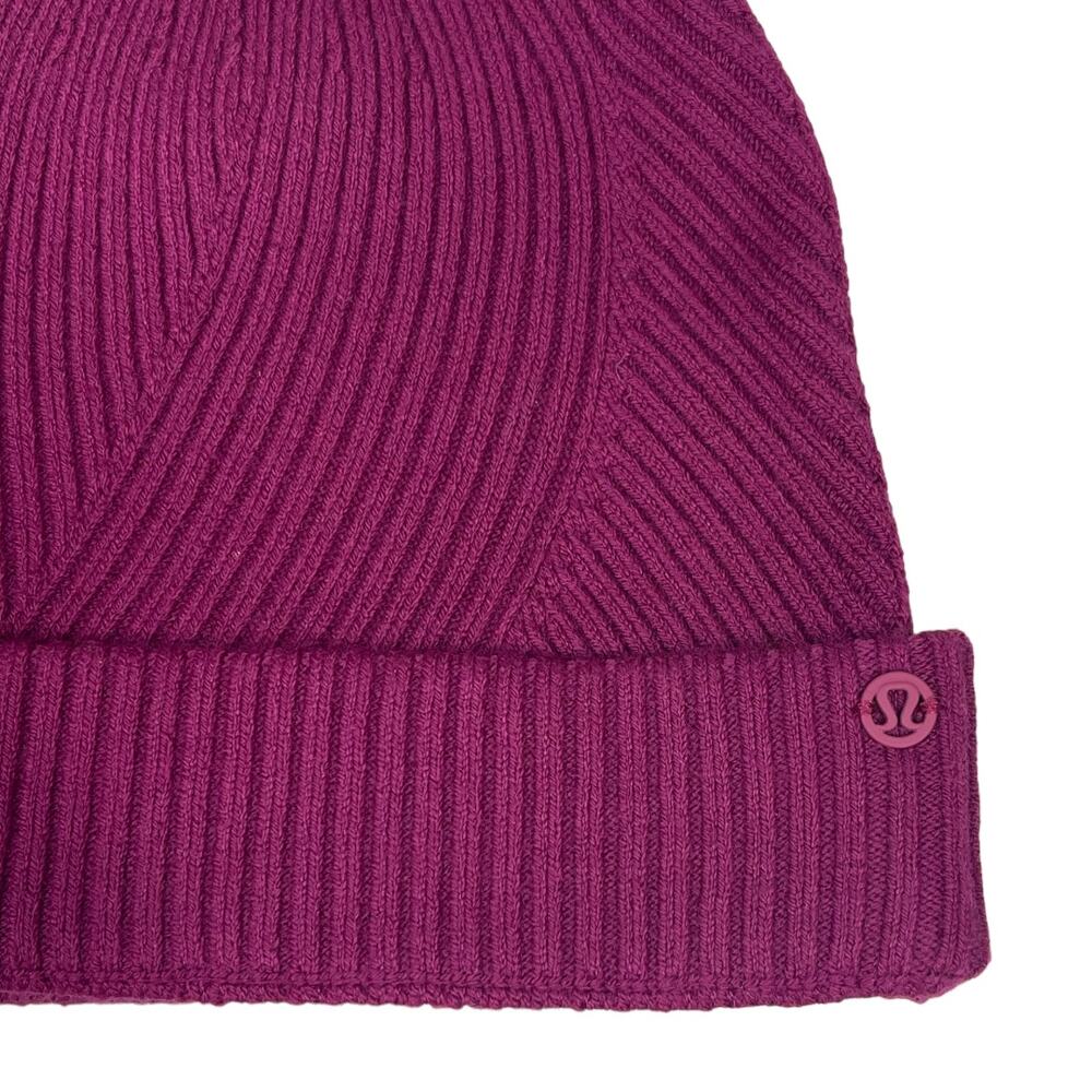 Lululemon Crazy Cozy Beanie Hat Deep Fuchsia Wool Blend Warm Winter Ski Active - Picture 4 of 5